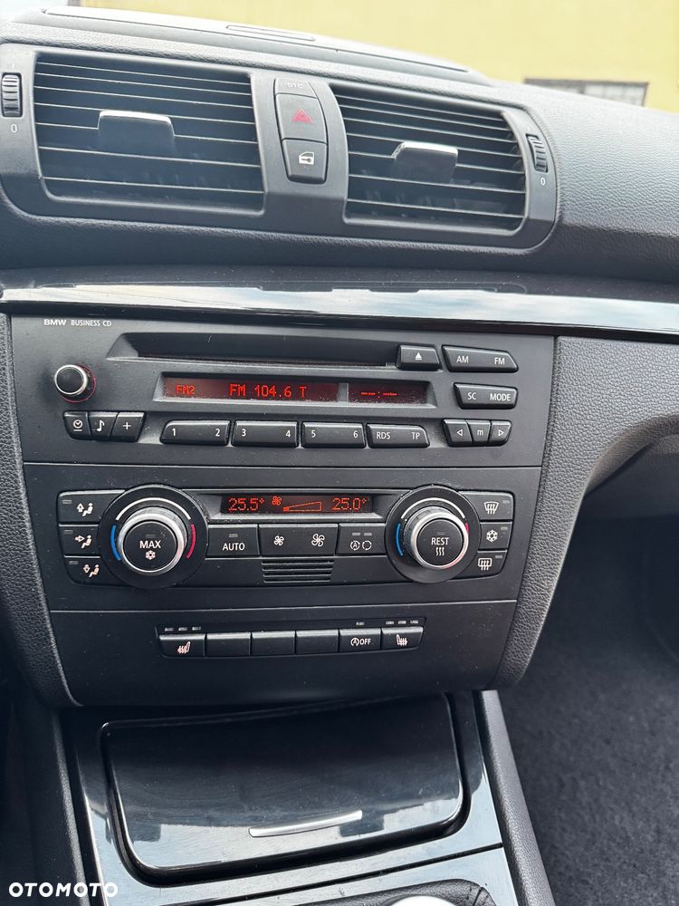 BMW Seria 1 118d Sport Line - 16