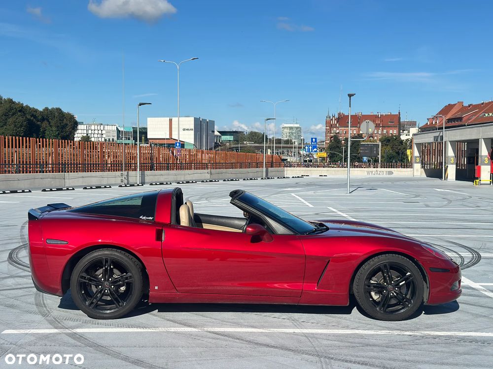 Chevrolet Corvette - 3