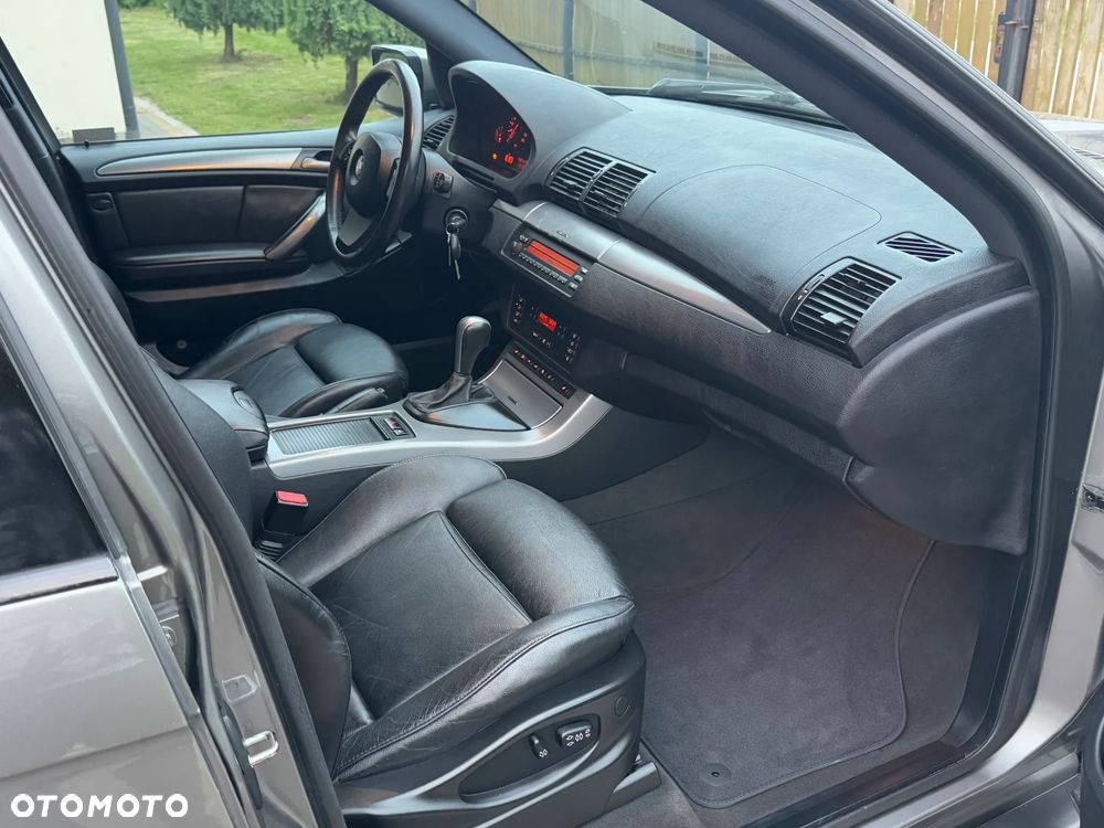 BMW X5 3.0 i - 13