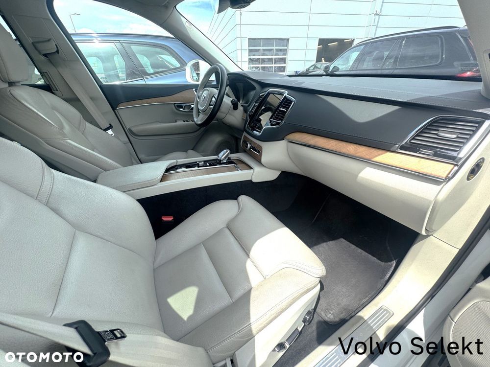 Volvo XC 90 - 29