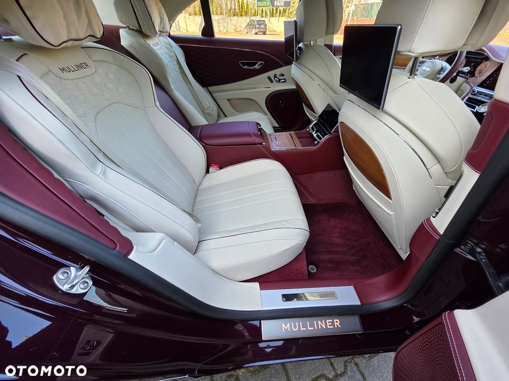 Bentley Flying Spur - 24