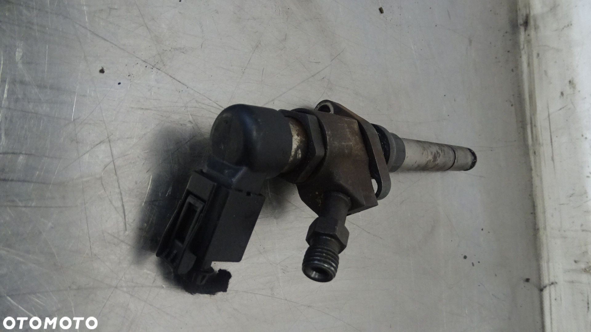 WTRYSK VOLVO S40 II 2.0 9647247280 - 10