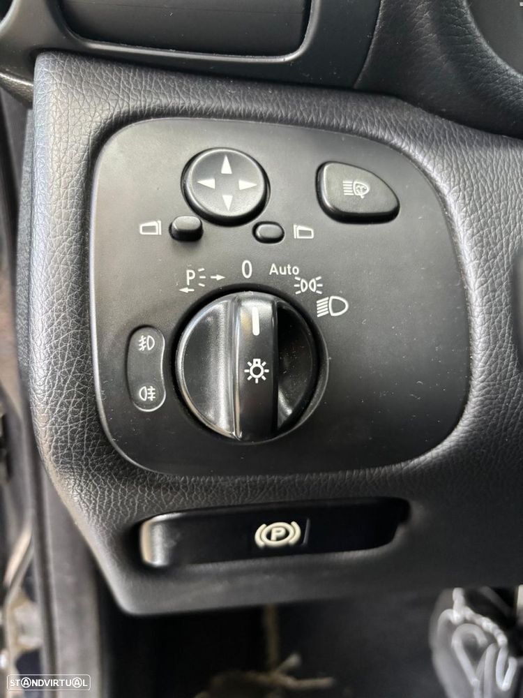 Mercedes-Benz C 220 CDi Classic - 35