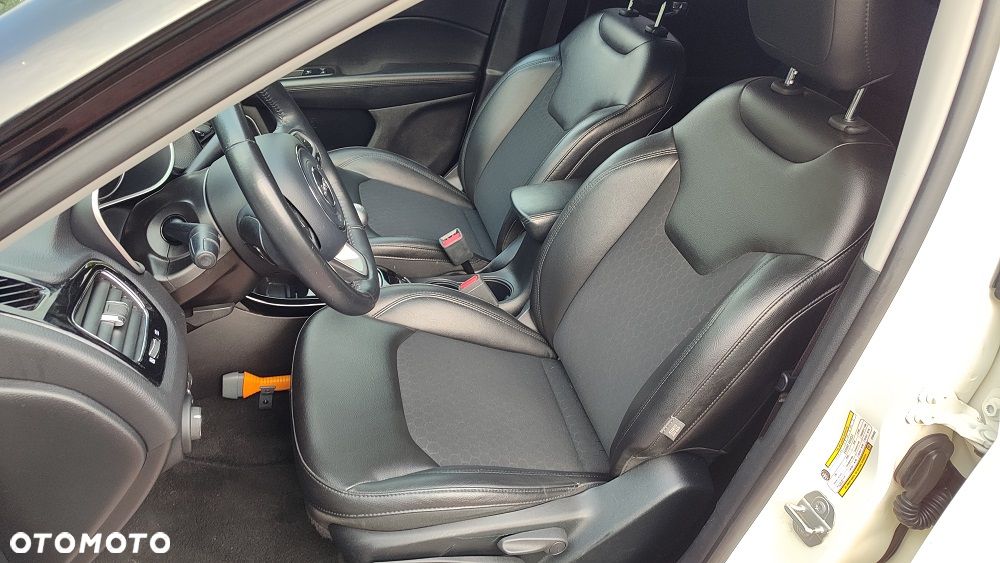 Jeep Compass 1.4 TMair Night Eagle FWD S&S - 26