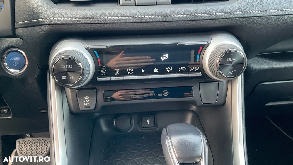 Toyota RAV4 2.5 Hybrid VVT-iE 4x2 Dynamic - 10