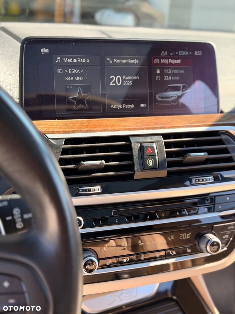 BMW X3 xDrive30i Luxury Line - 27