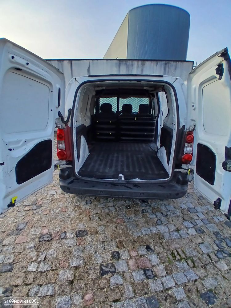 Peugeot Partner - 13
