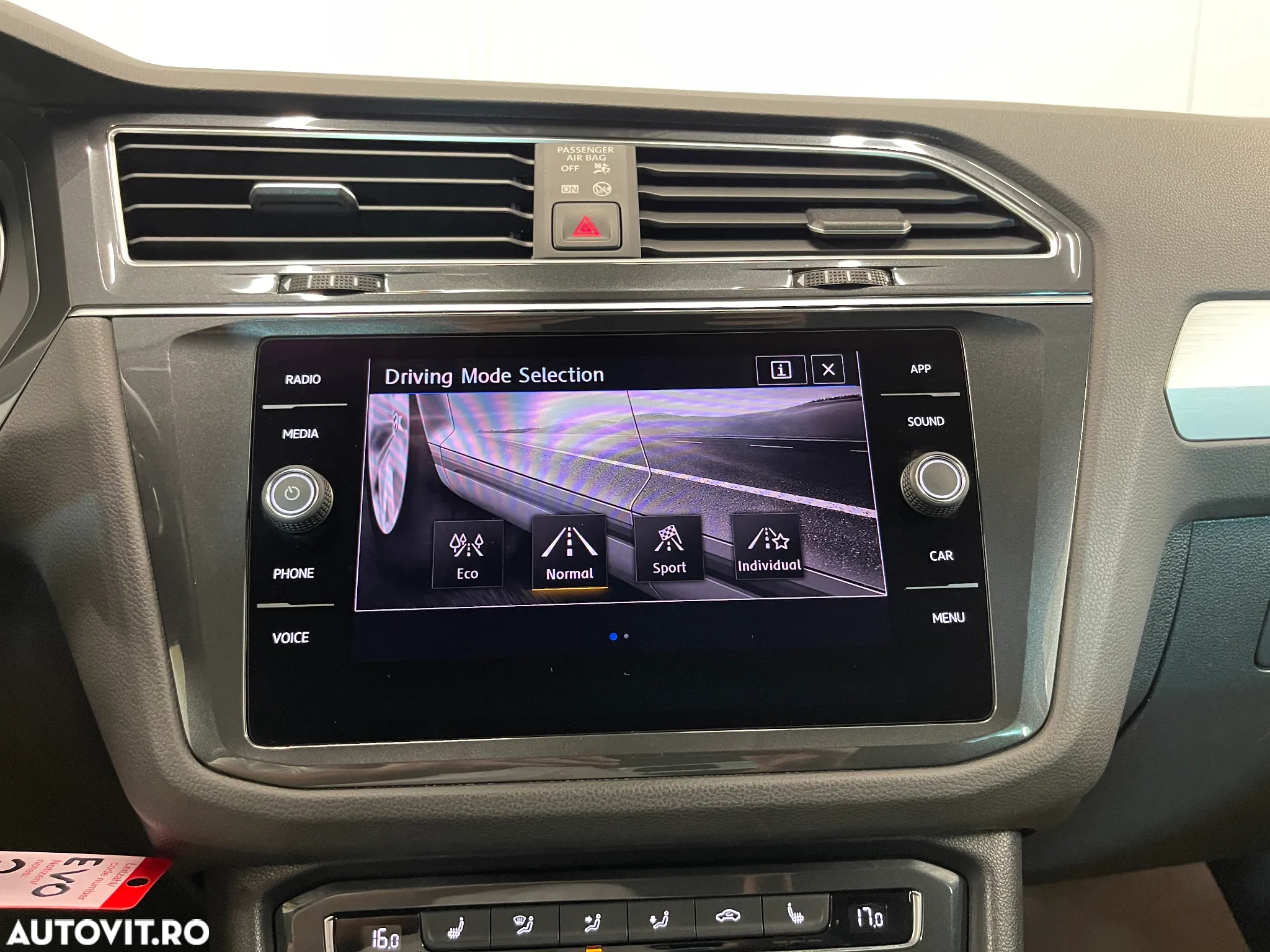 Volkswagen Tiguan 1.5 TSI ACT DSG Comfortline - 19