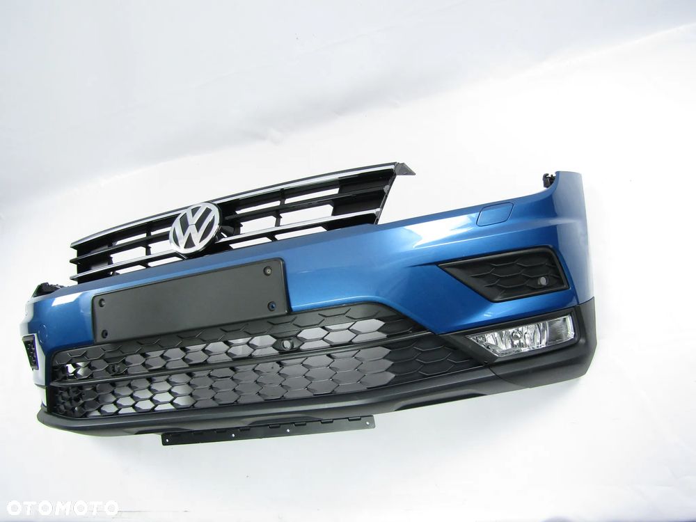 Zderzak przedni VW Tiguan 5NA 16 - 20 Sprysk. / Pdc-4 Lakier LD5J - 8