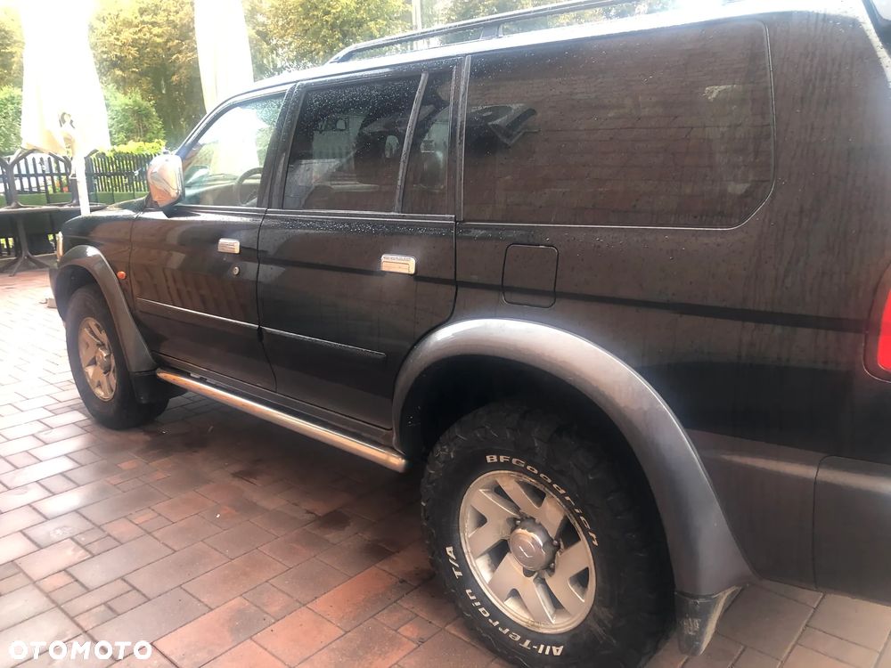 Mitsubishi Pajero - 5