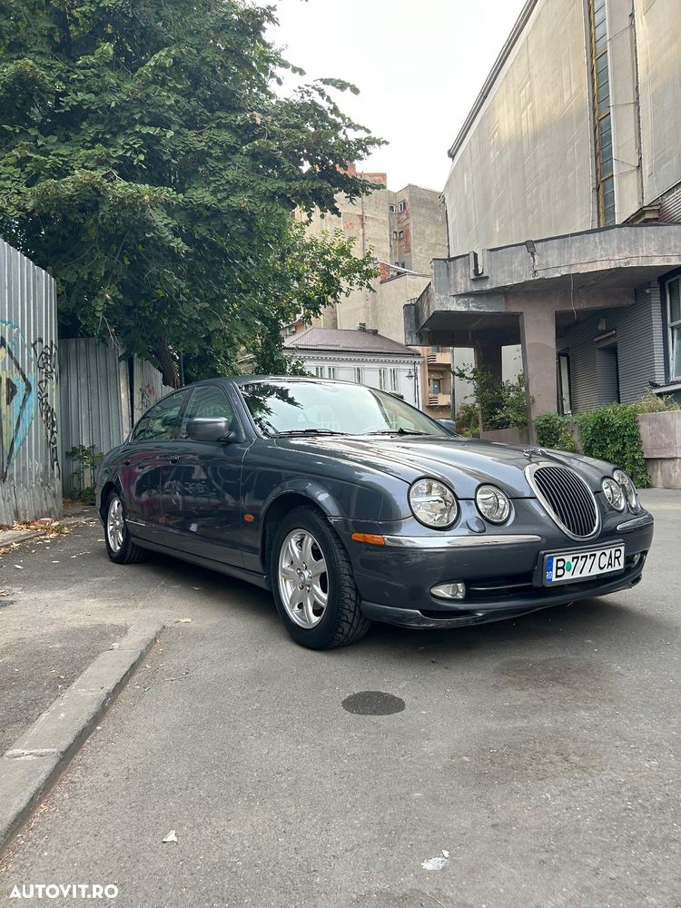 Jaguar S-Type - 2