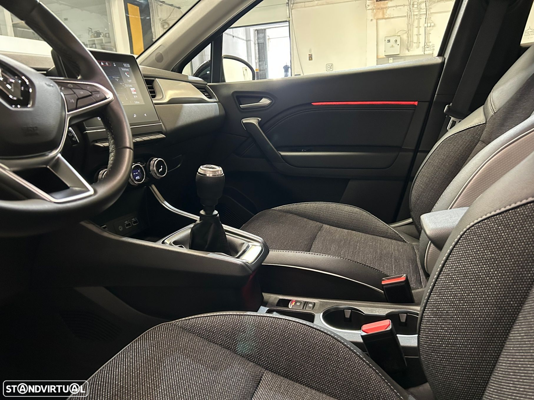 Renault Captur 1.0 TCe Techno - 45