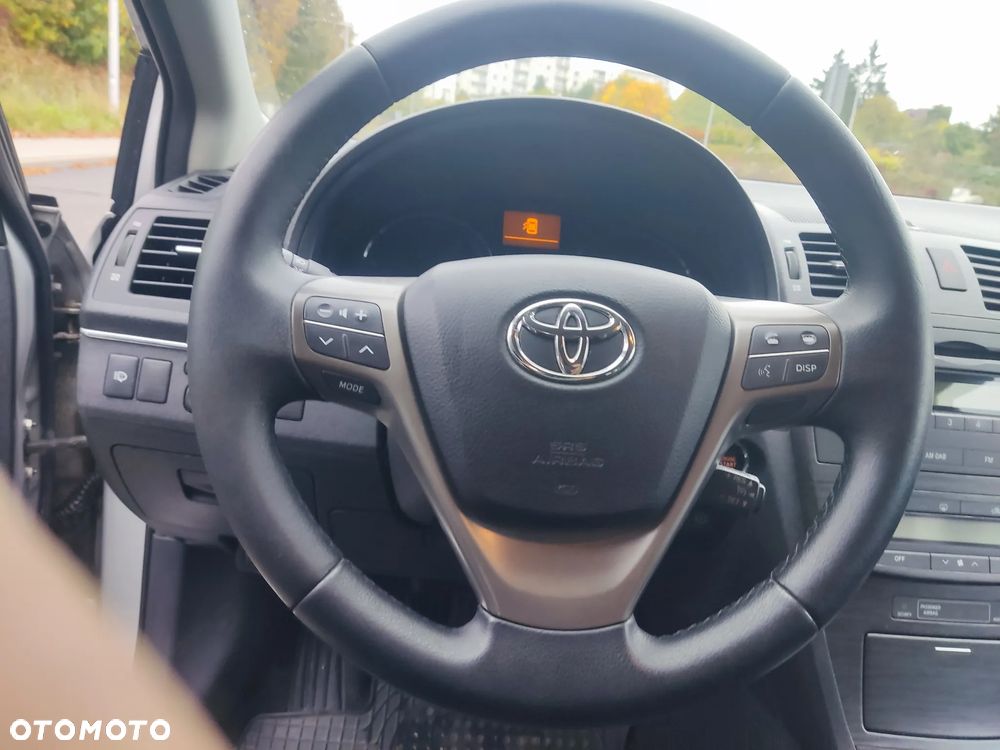 Toyota Avensis 2.0 D-4D Sol plus - 30