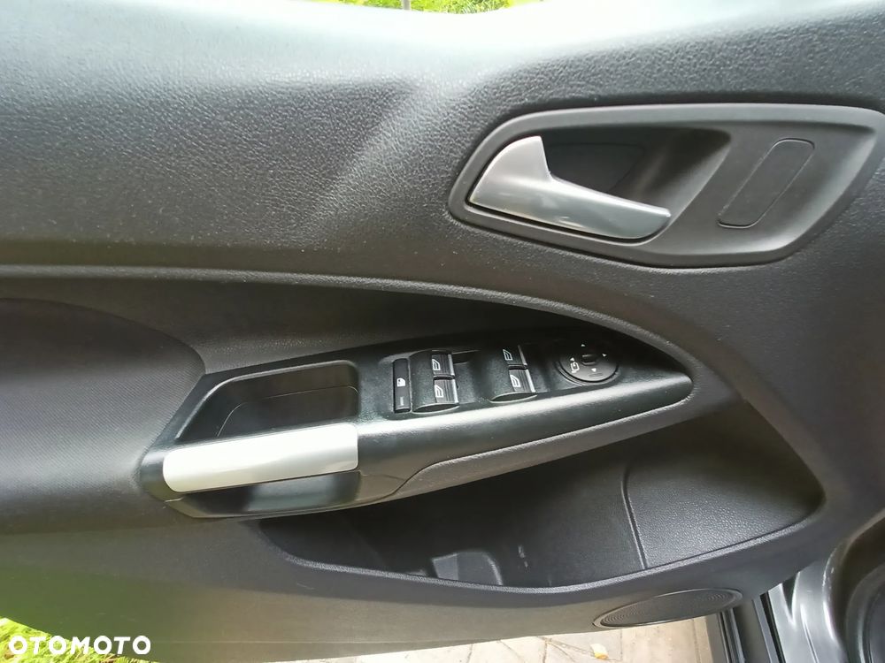 Ford Tourneo Connect - 19