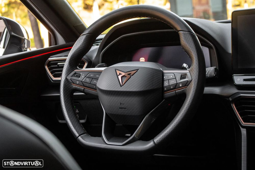 Cupra Leon ST 1.5 eTSI DSG - 34