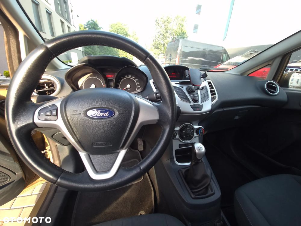 Ford Fiesta 1.25 Trend EU5 - 23