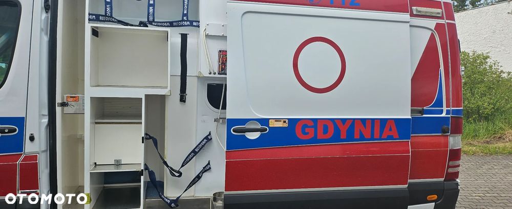 Mercedes-Benz Ambulans karetka Sprinter 319cdi automat - 19