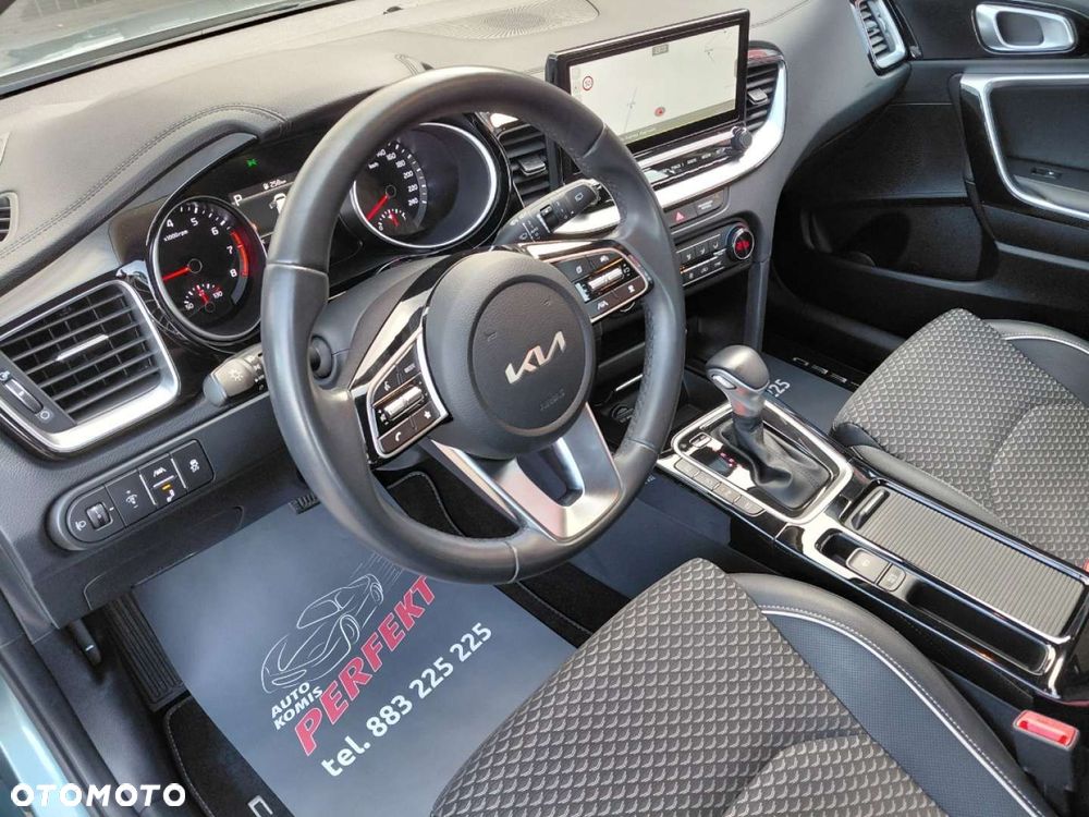 Kia Ceed - 13