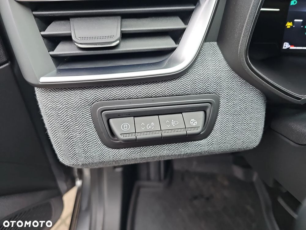 Renault Clio TCe 90 TECHNO - 28