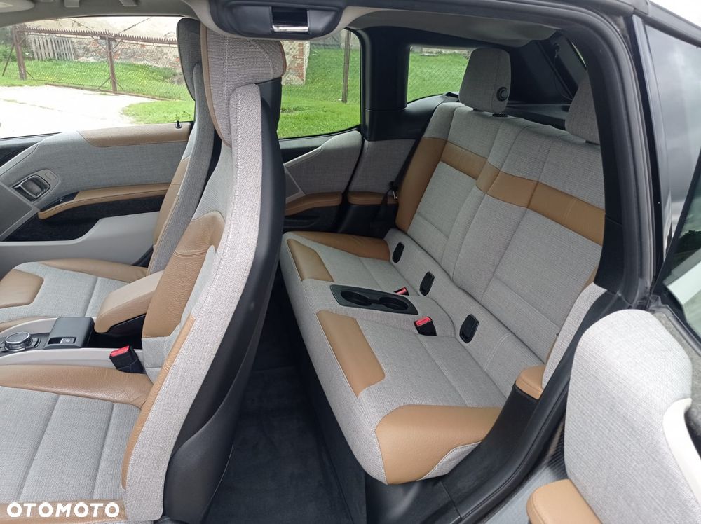 BMW i3 (Range Extender) - 12