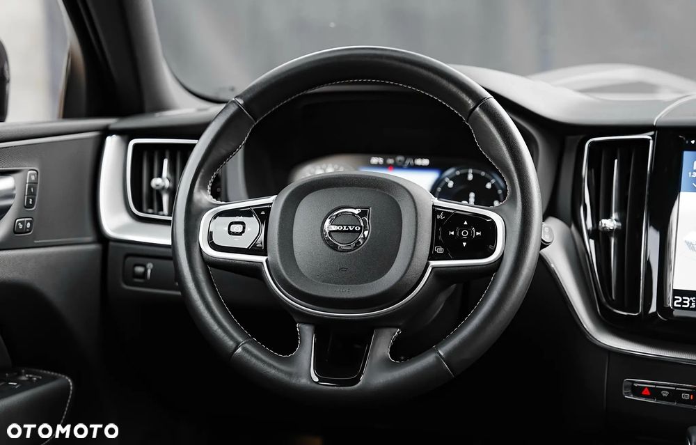 Volvo XC 60 B4 D AWD Geartronic RDesign - 14