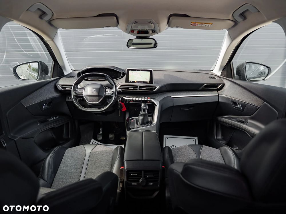 Peugeot 3008 1.5 BlueHDi Allure S&S - 16