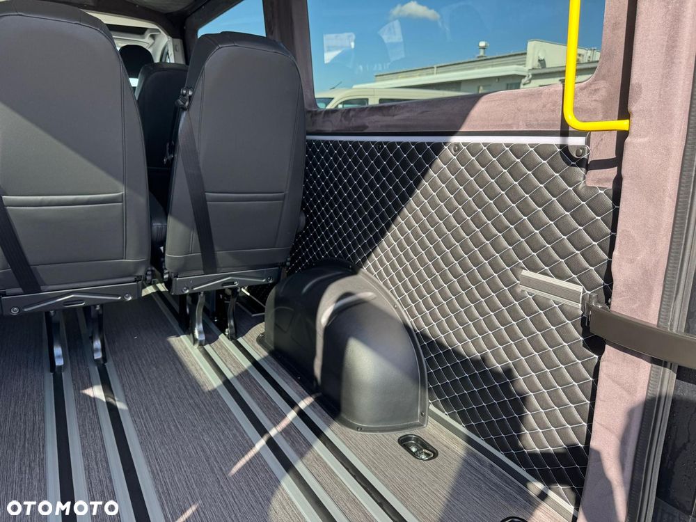 Volkswagen CRAFTER - 14