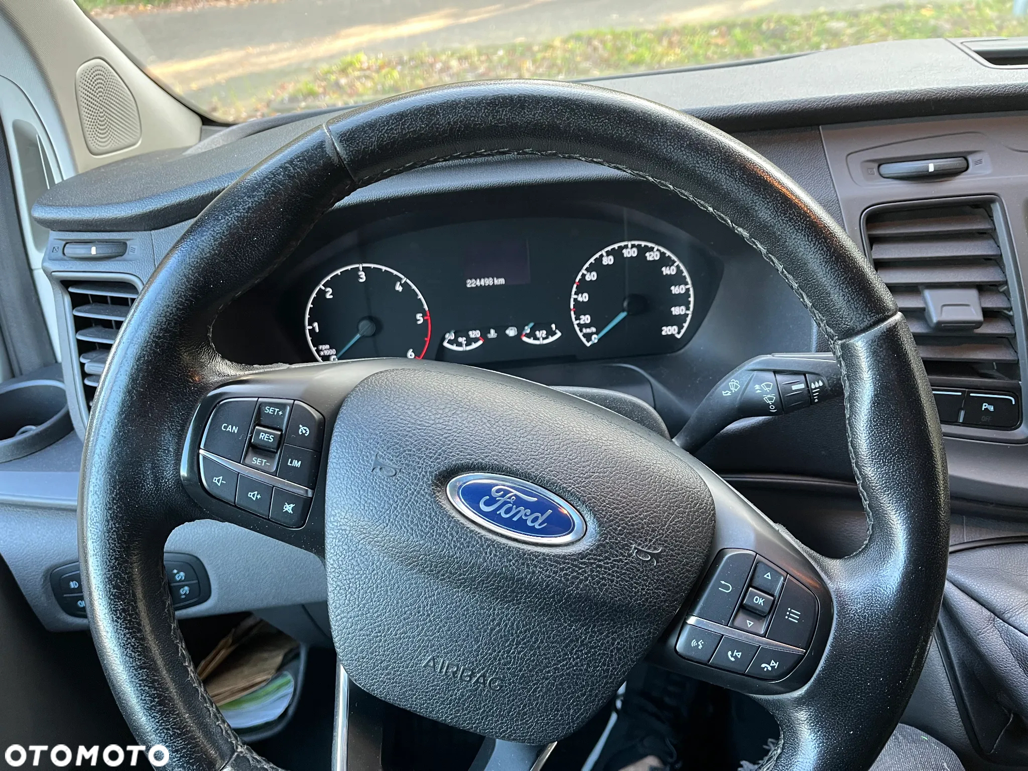 Ford TRANSIT CUSTOM - 10