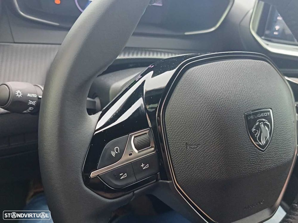 Peugeot e-2008 54 kWh Allure - 14