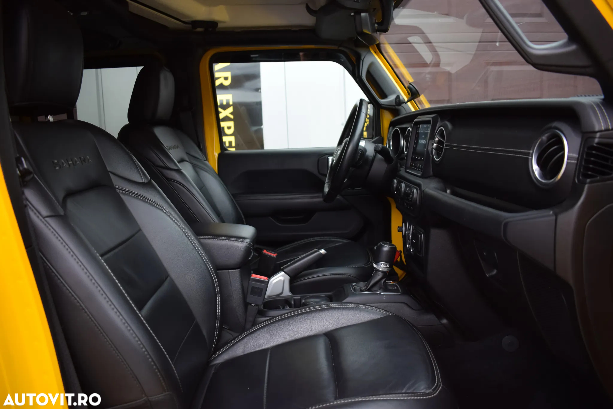 Jeep Wrangler Unlimited 2.0 Turbo AT8 Sahara - 14