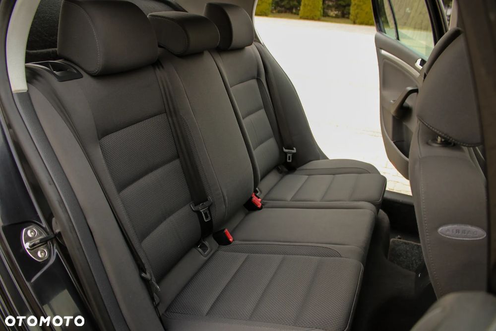 Volkswagen Golf 2.0 FSI Speed - 23