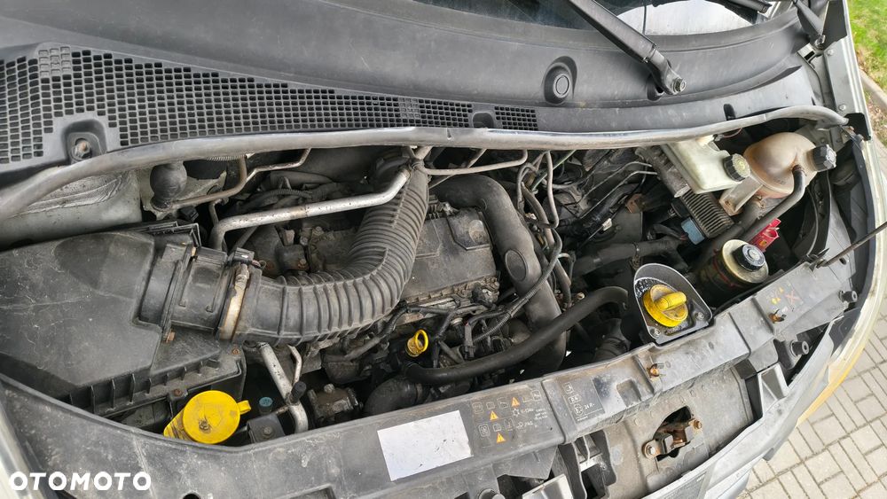 Renault Master - 25