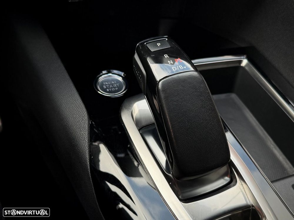 Peugeot 3008 1.6 Hybrid4 GT e-EAT8 - 18