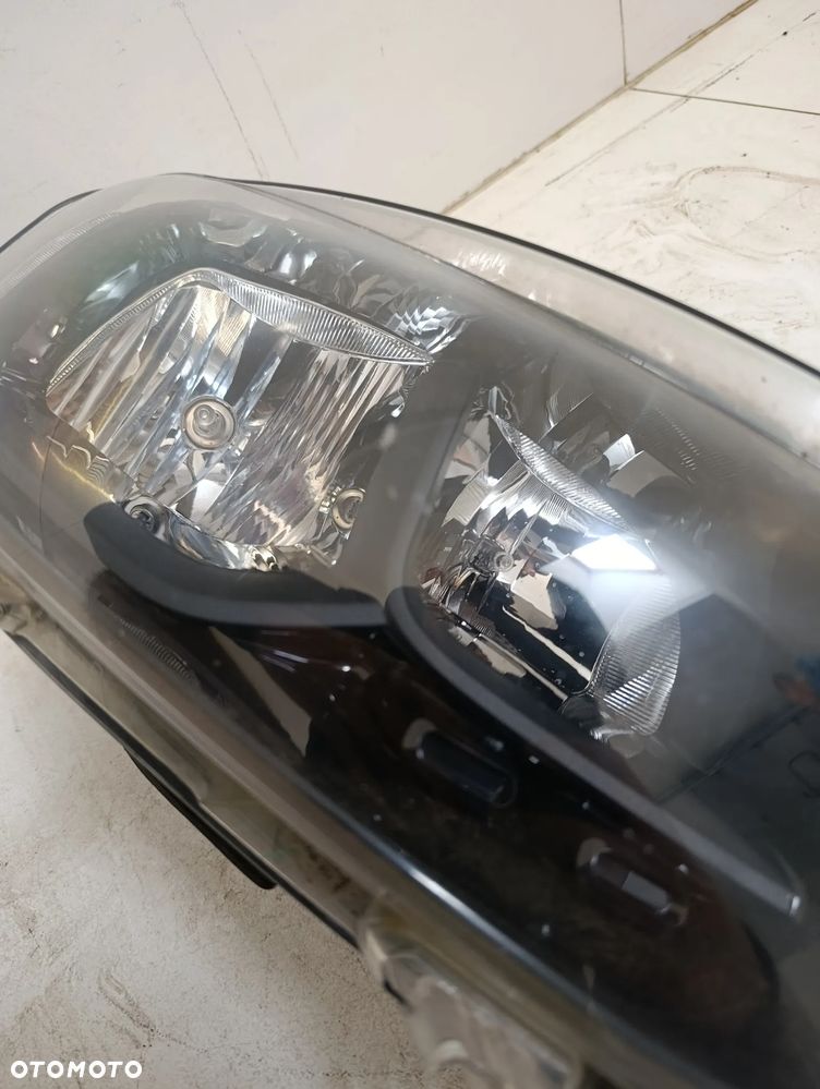 Lampa reflektor prawy przód Citroen Berlingo IV 4 - 6