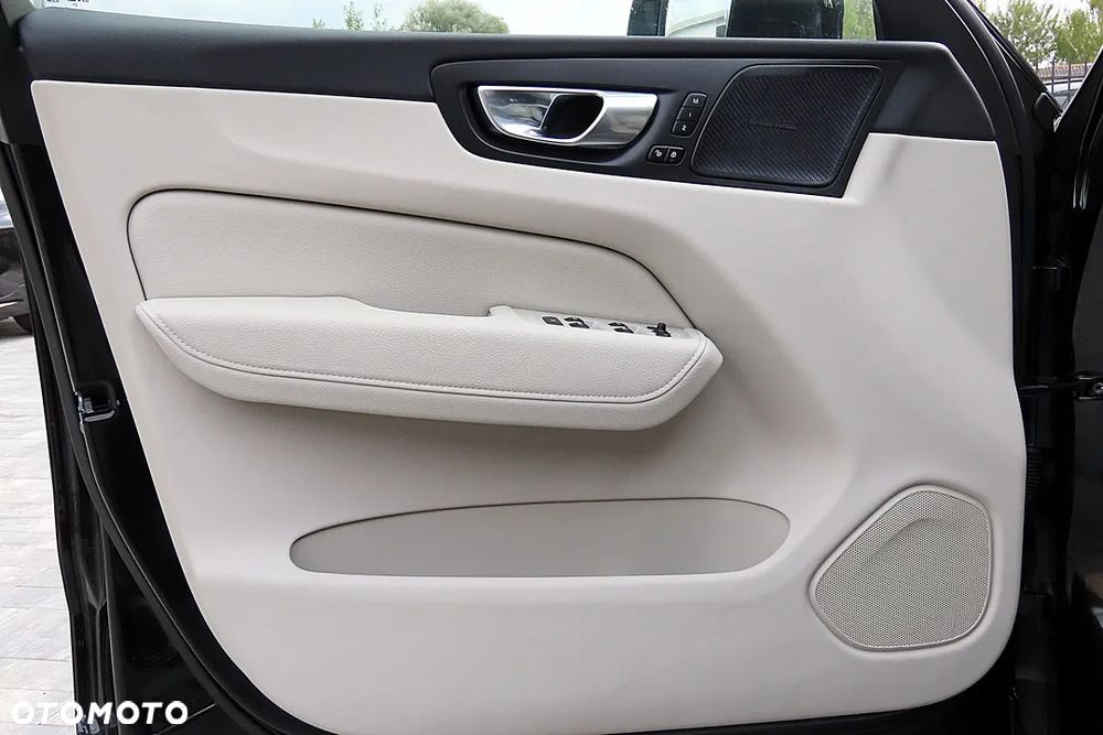 Volvo XC 60 B5 D AWD Geartronic Inscription - 23