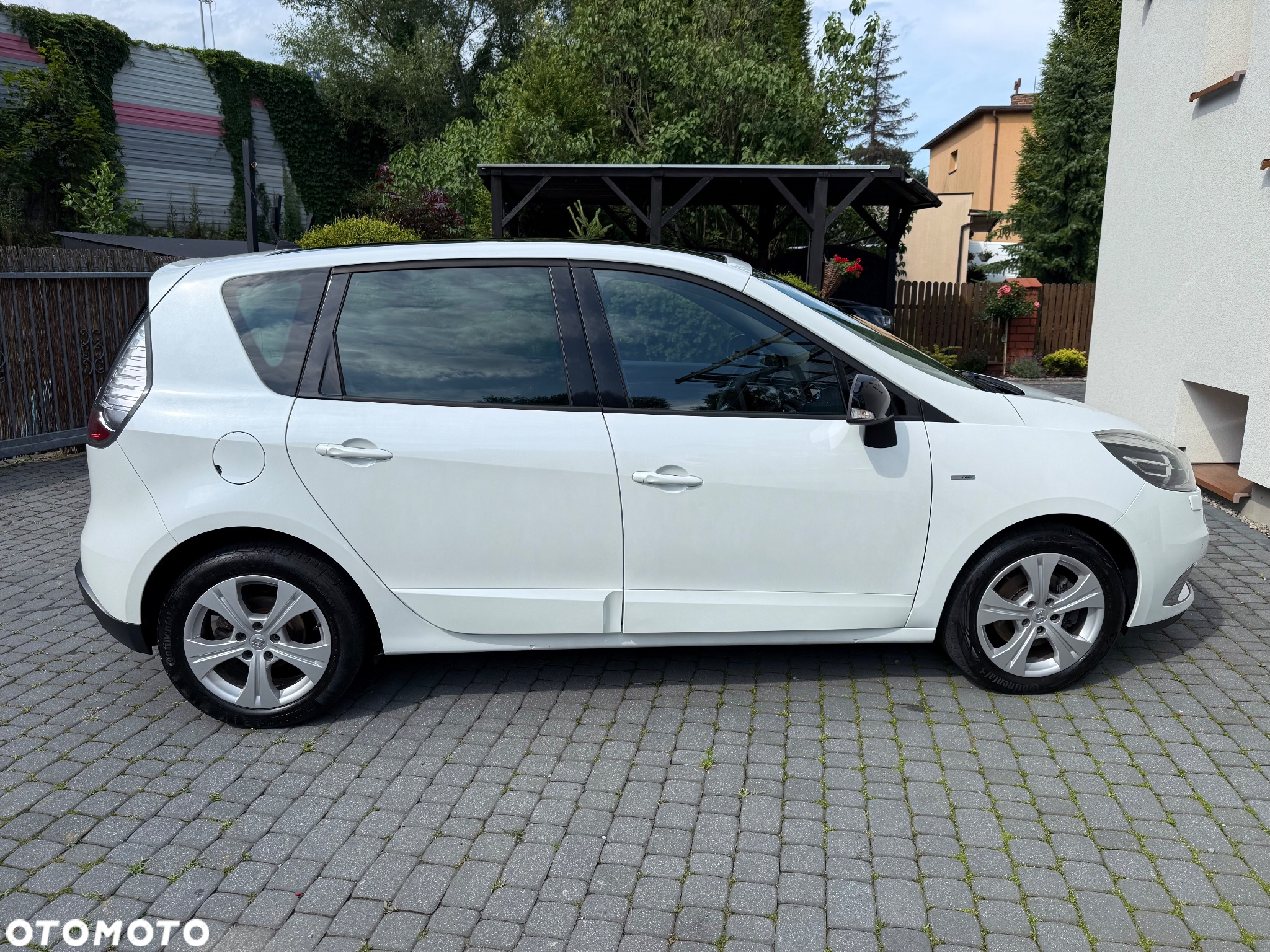 Renault Scenic 1.6 dCi Energy Bose Edition - 17
