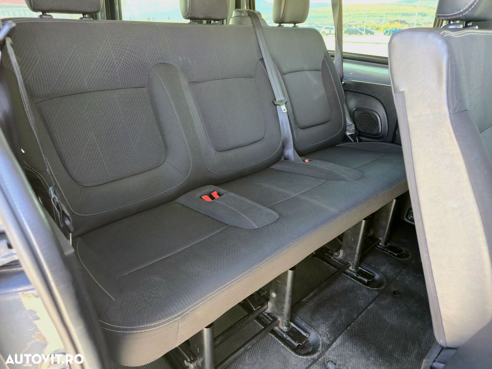 Renault Trafic - 11