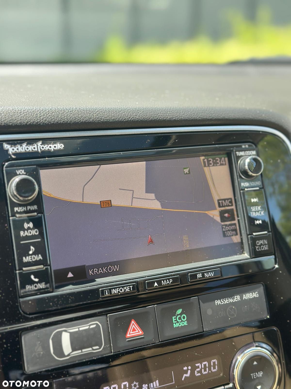 Mitsubishi Outlander 2.0 Intense + Navi 4WD CVT - 27