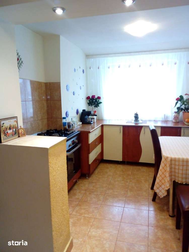 Apartament 3 camere, 75 mp, etaj 3/3 - Dumbrava Nord — fotografia 1