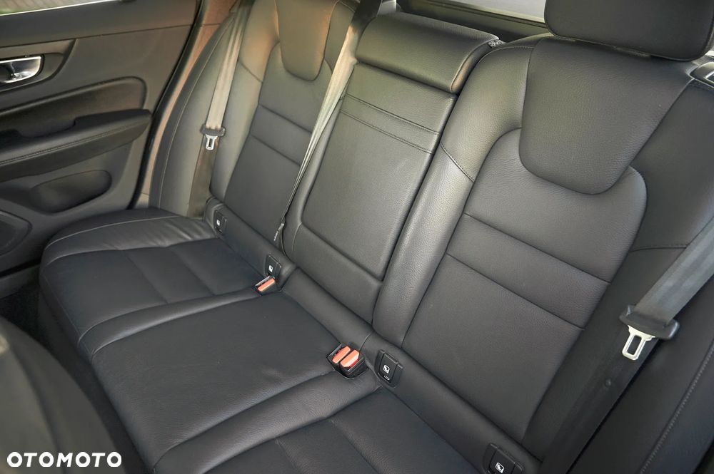 Volvo V60 B3 B Geartronic Inscription - 17