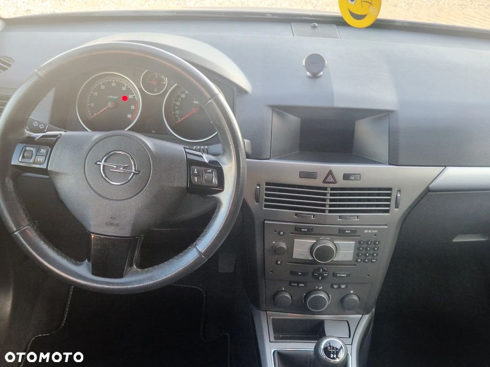 Opel Astra 1.6 Enjoy - 11