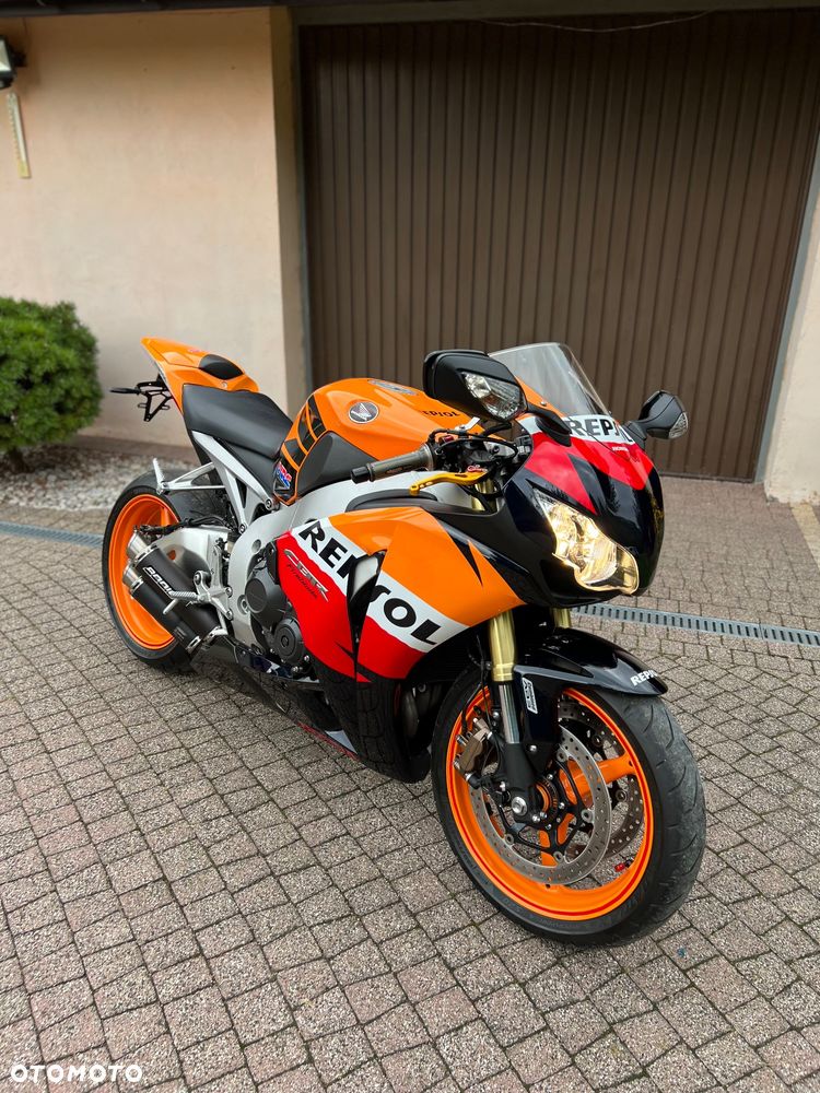 Honda CBR - 27