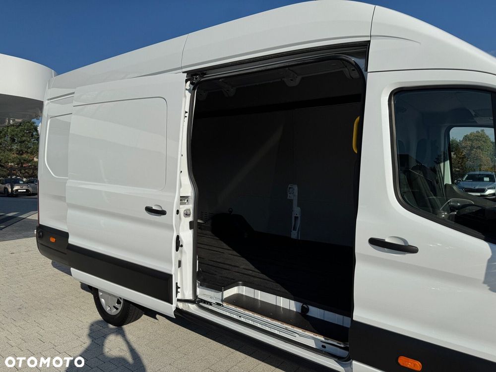 Ford e-transit 350 L4H3 - 19