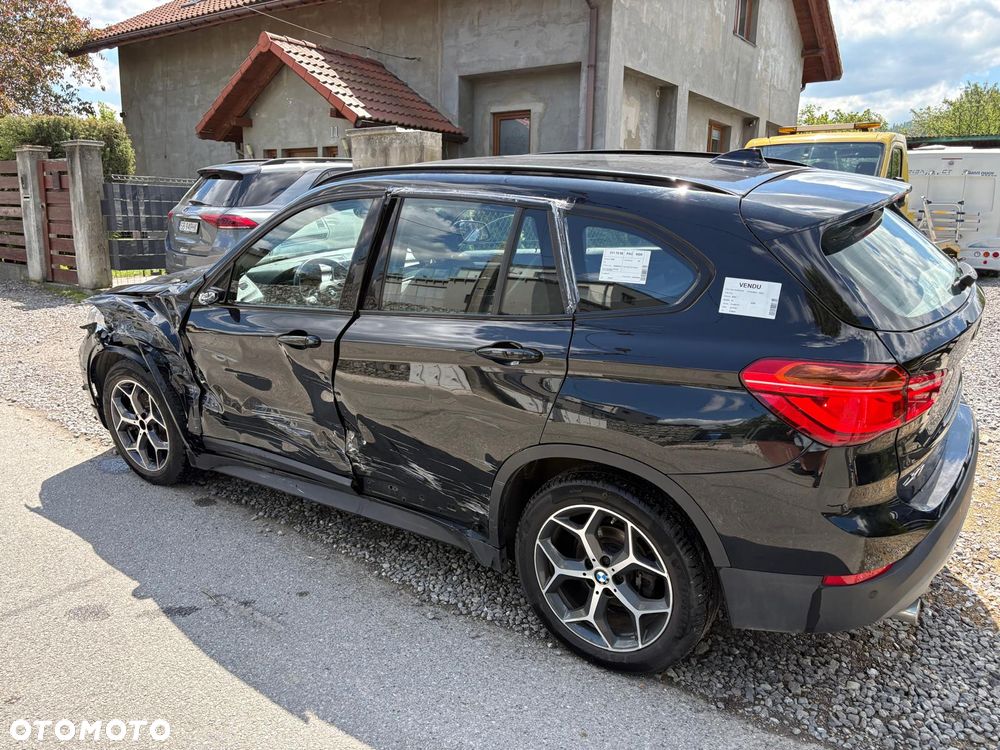 BMW X1 sDrive18d Business Edition - 14
