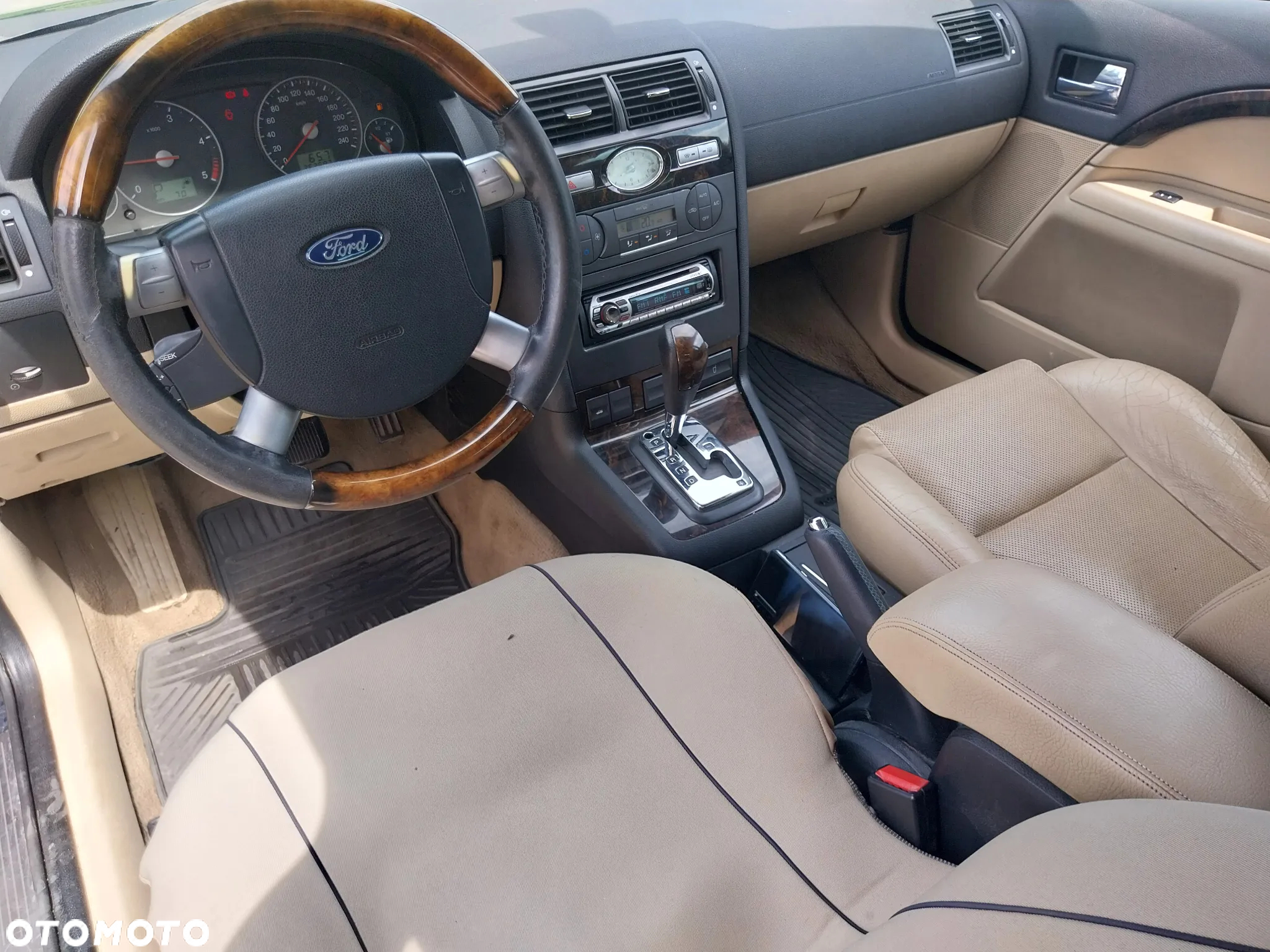 Ford Mondeo 2.0 TDCi Ghia - 11