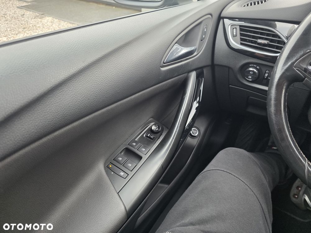 Opel Astra 1.4 Turbo Start/Stop Innovation - 8