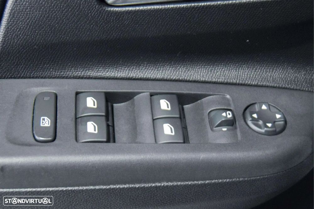 Opel Corsa 1.2 T GS - 11