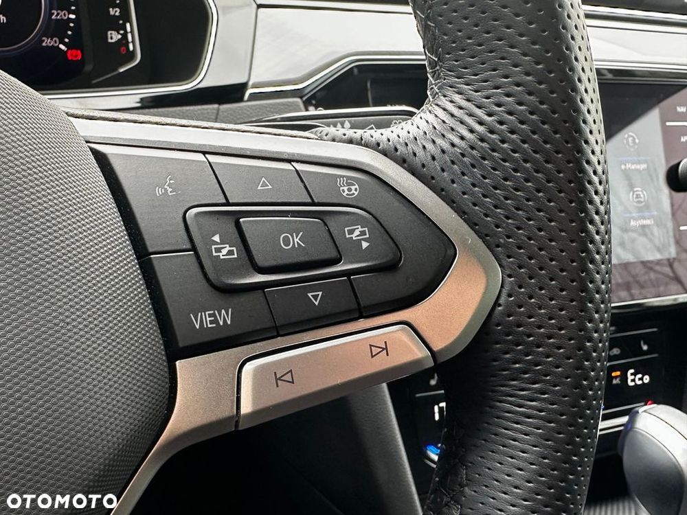 Volkswagen Passat - 14