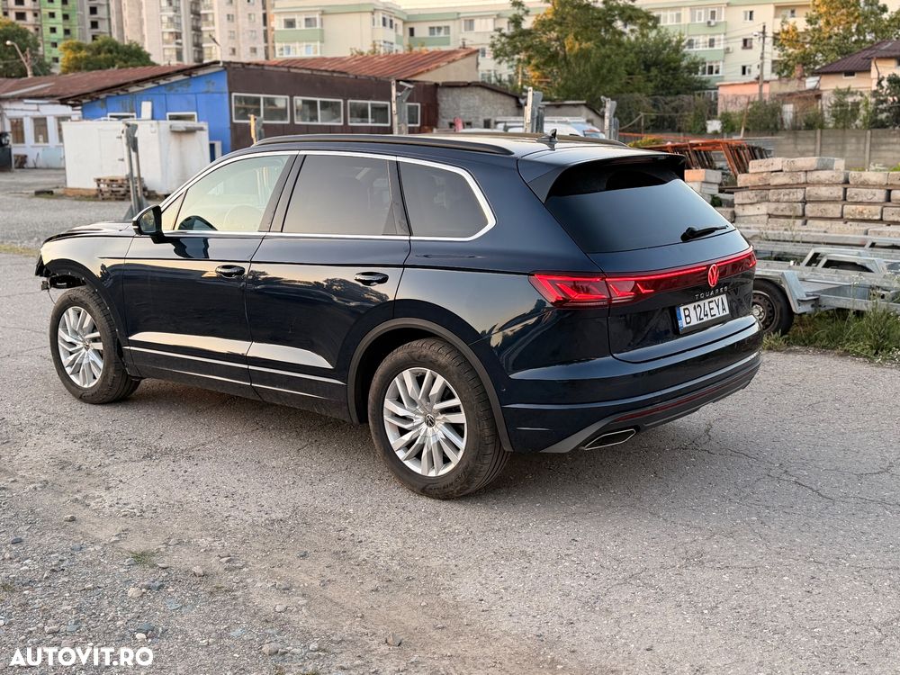 Volkswagen Touareg V6 TDI 4MOTION Elegance - 2