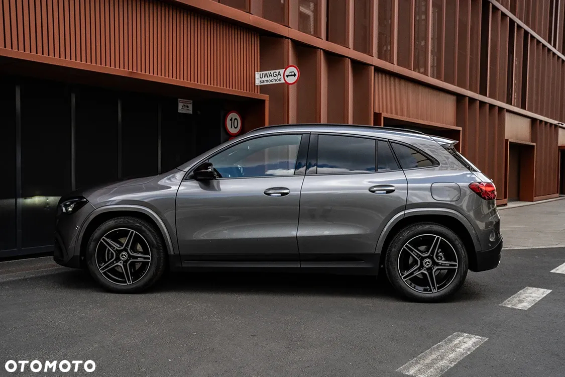 Mercedes-Benz GLA 200 mHEV AMG Line 7G-DCT - 15